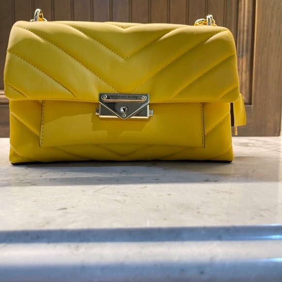 MICHAEL KORS TRIBECA QUILTED LEATHER HANDBAG - Picture 11 of 11